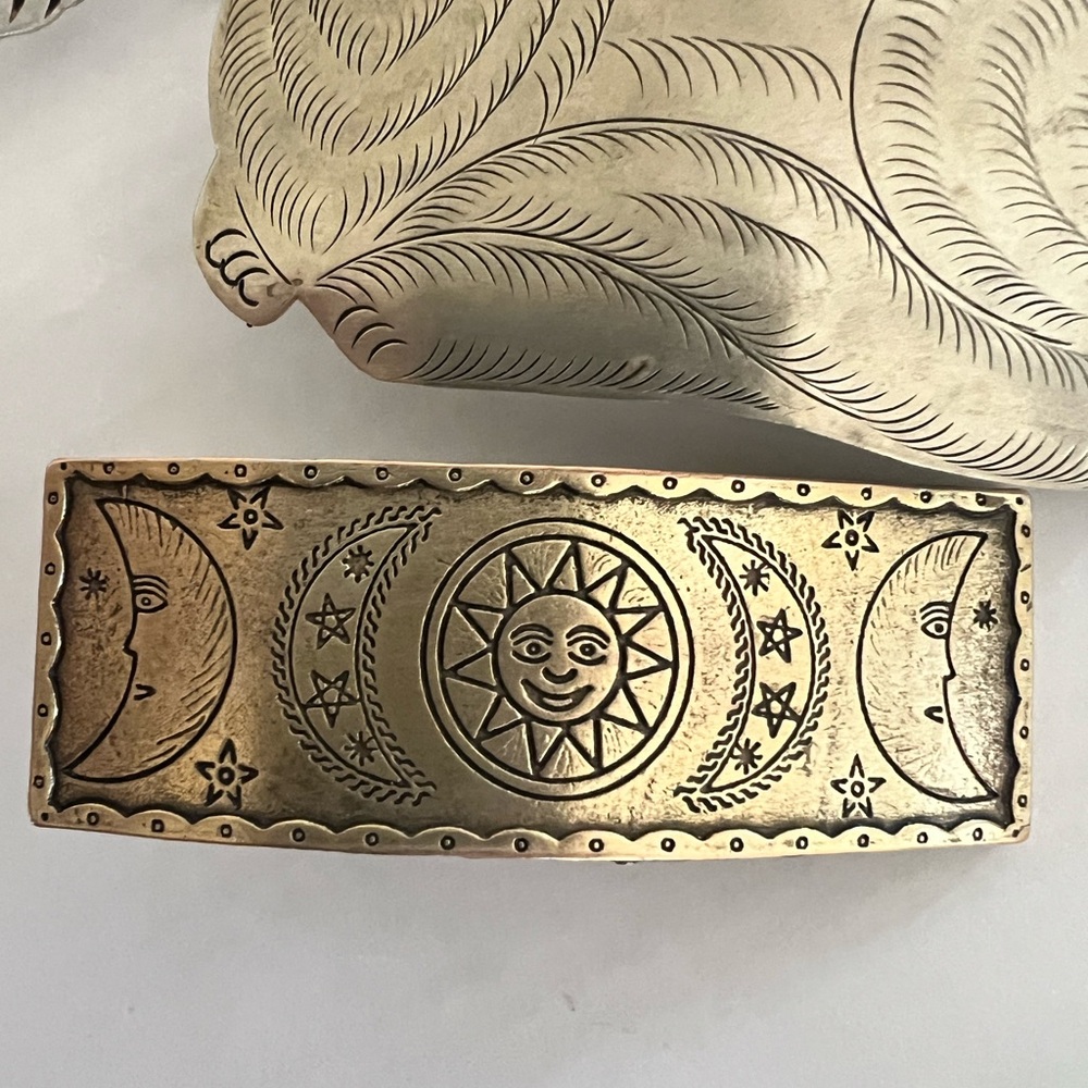 Vintage Hair Clips Lot Of 3 Barrette Etched Metal Cat FIsh Celestial folk art - Picture 7 of 13